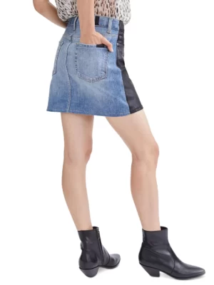 Saia Jeans Revestida na Frente